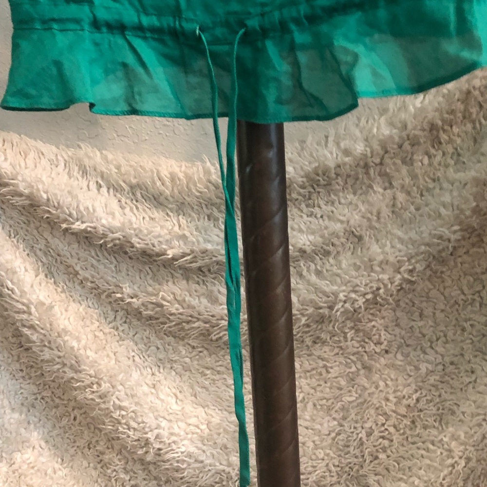 Old Navy Ruffled Tank Top - Picture 3 of 5